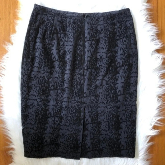 Calvin Klein Pencil SkirtTextured Velvet Black 2 - Picture 2 of 4